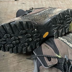 La Sportiva Nucleo High GTX Hiking Boots - Men's Size 12